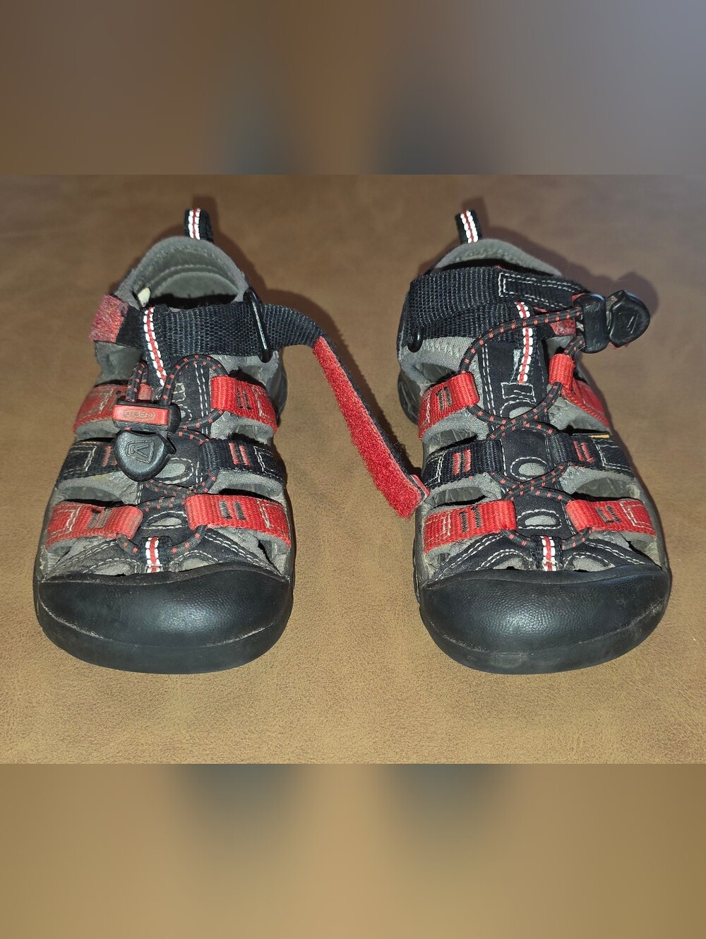 Kids Outdoor Sandal in Red and Gray - Keen